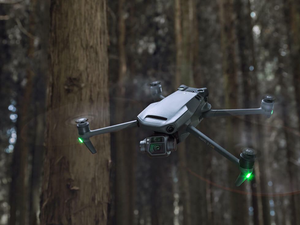 DJI Mavic Fly More Combo DJI Mavic Fly More Combo